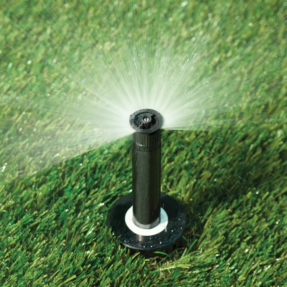 1800PRS head spraying water